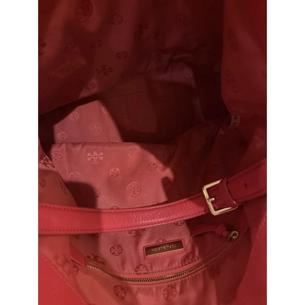 Tory Burch Duet Leather Hobo  Shoulder Bag in Cherry Apple New Ivory  $450